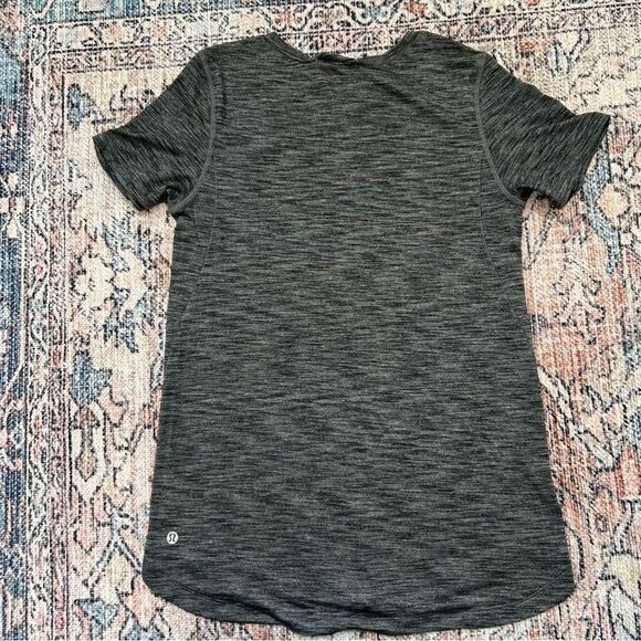 Lululemon What the Sport Short Sleeve V-Neck Tee Heathered Black & Grey Small - Picture 13 of 13